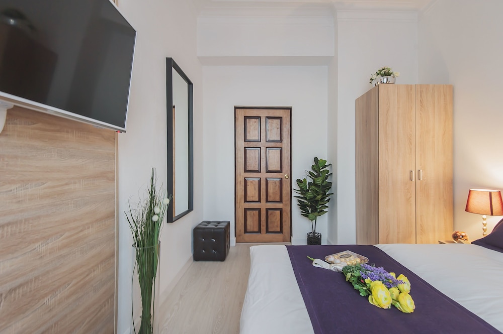 GMApartments 4 rooms with mansard on Tverskaya