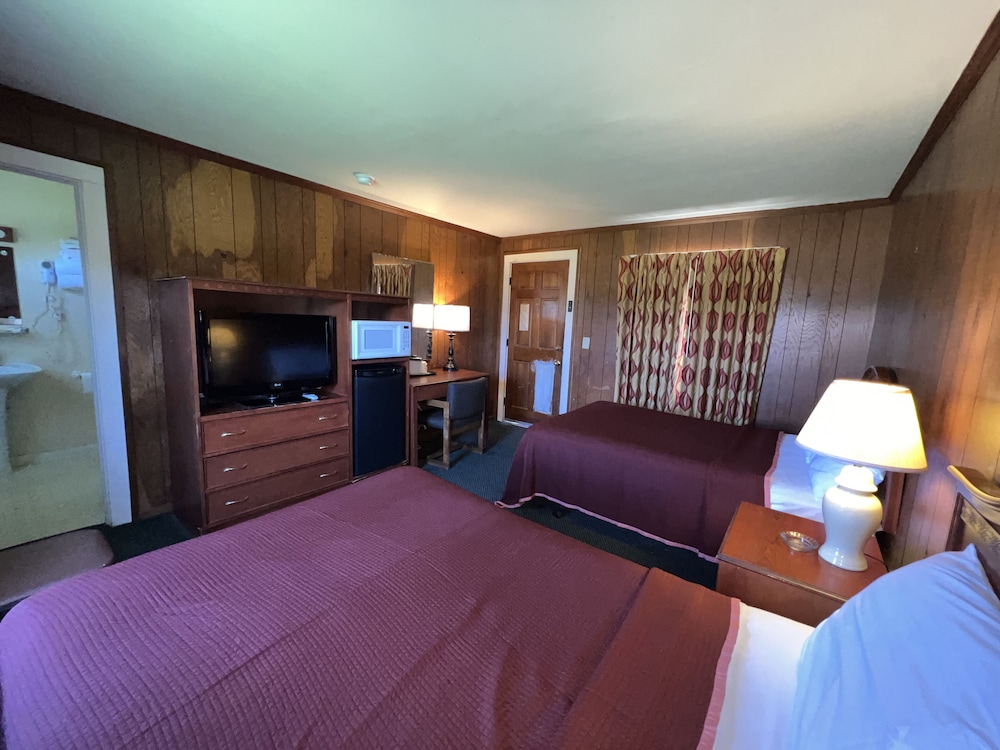Relax Inn By OYO Natural Bridge I-81
