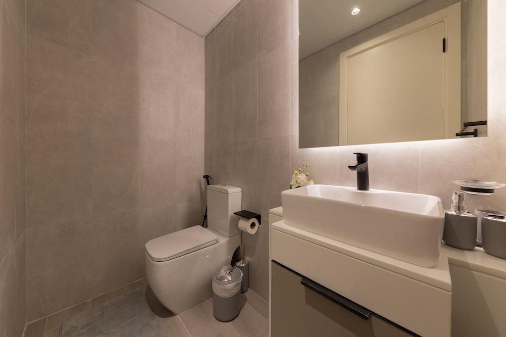 Fresh And Quiet 1BR at Noor 4 Tower