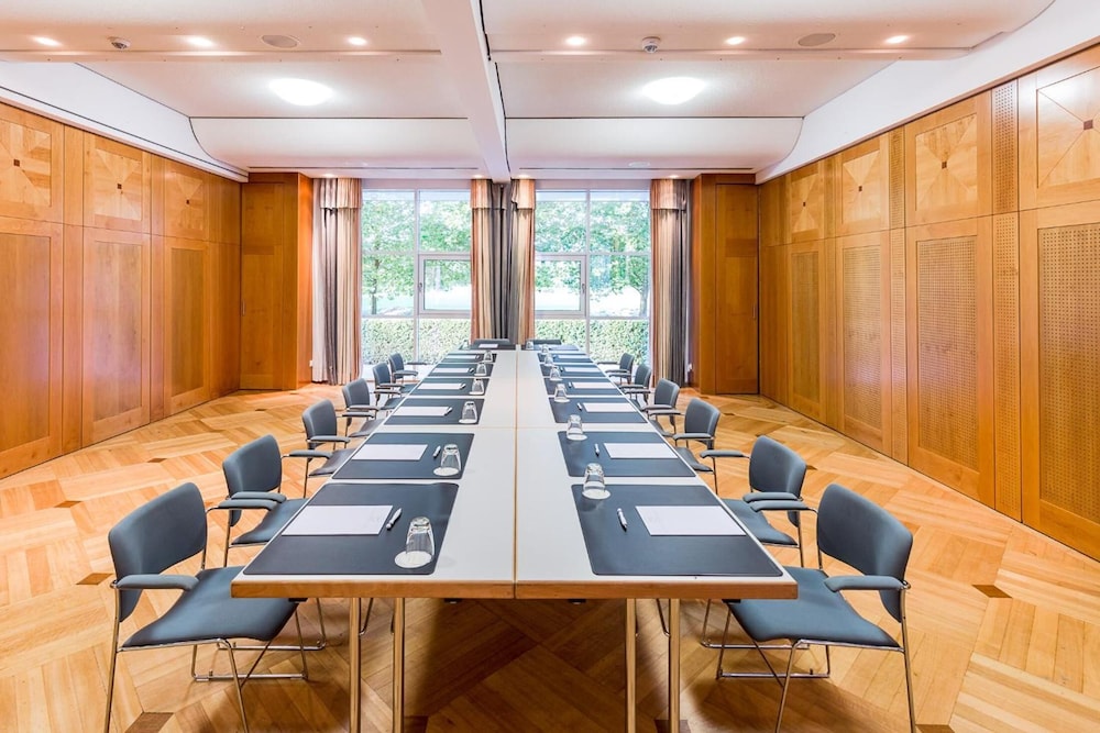 meeting & event spaces