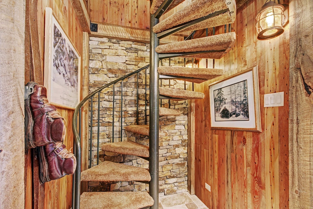 Beaver Run Peak 9 Penthouse by RedAwning