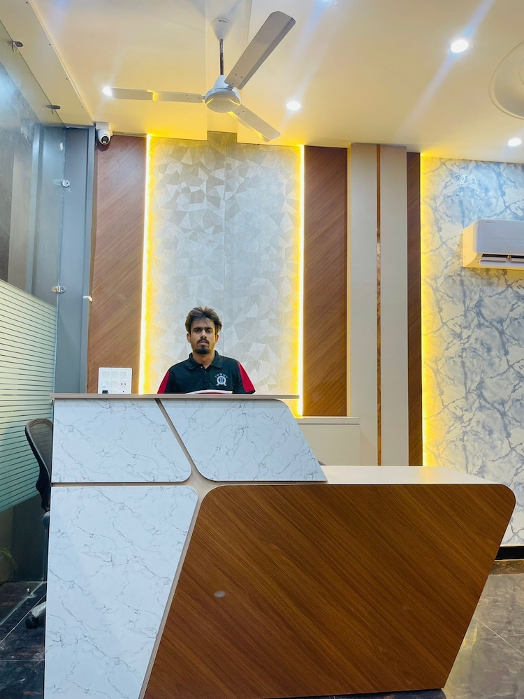 Hotel Pilgrim Near Golden Temple