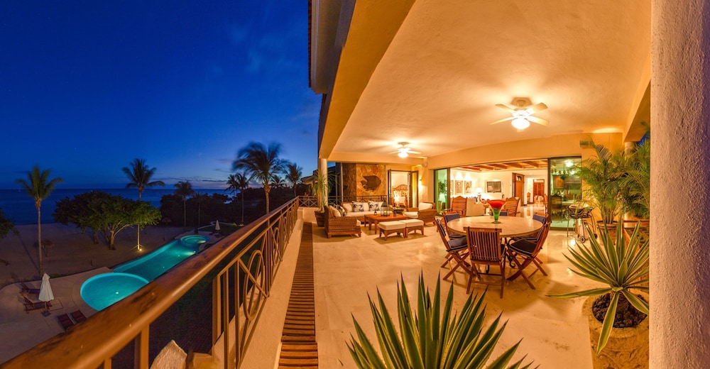 Luxury Beachfront Hacienda de Mita 405