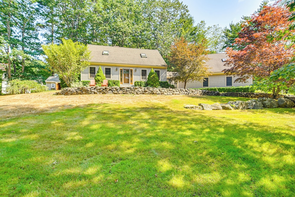 2 Mi to Beaches: Charming Kennebunk Family Home