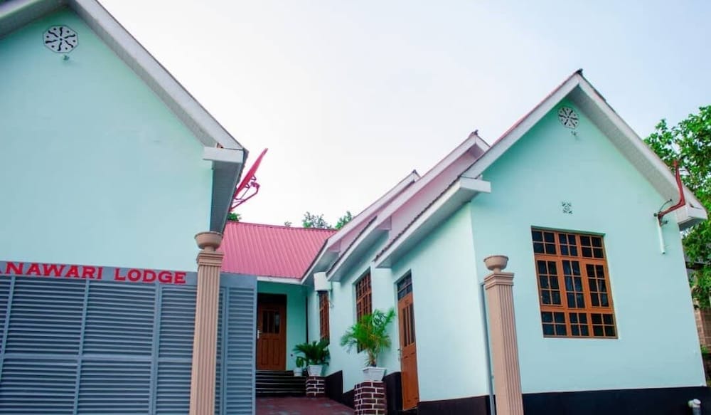 SANAWARI LODGE