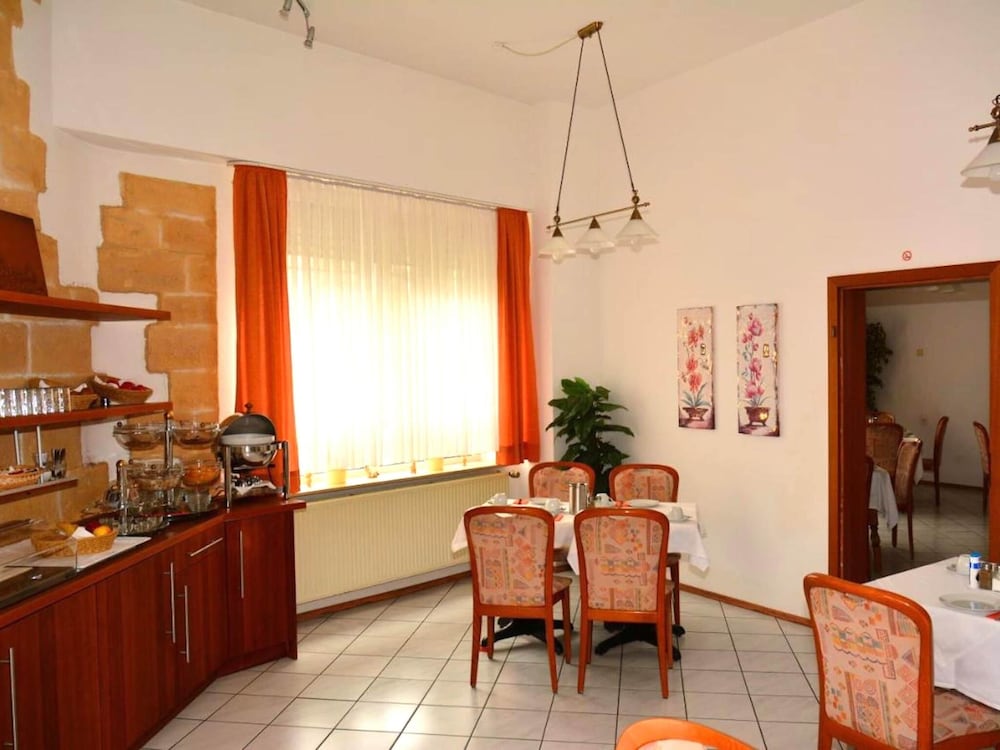 Pleasant Apartment in Oberhausen With a Terrace
