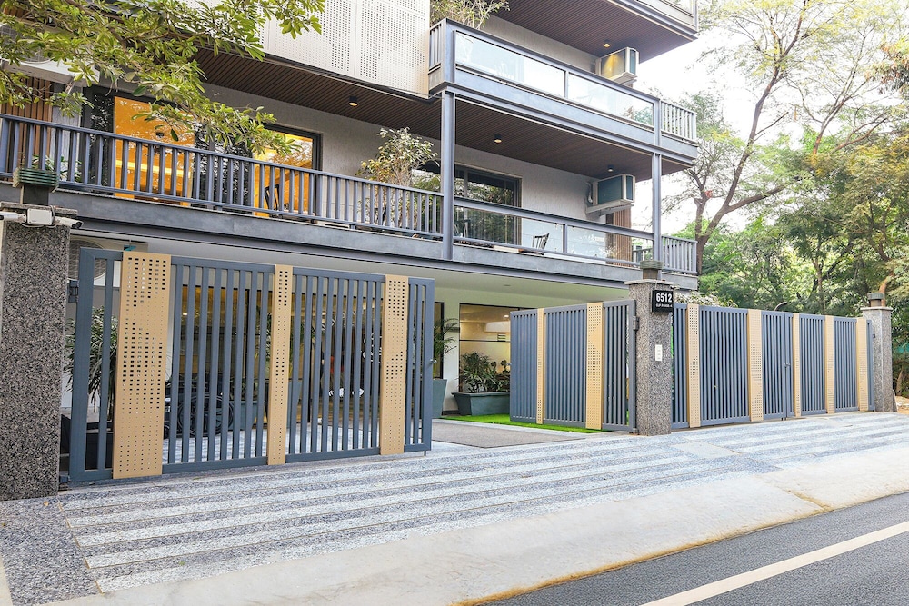 FabHotel Hygge Stay