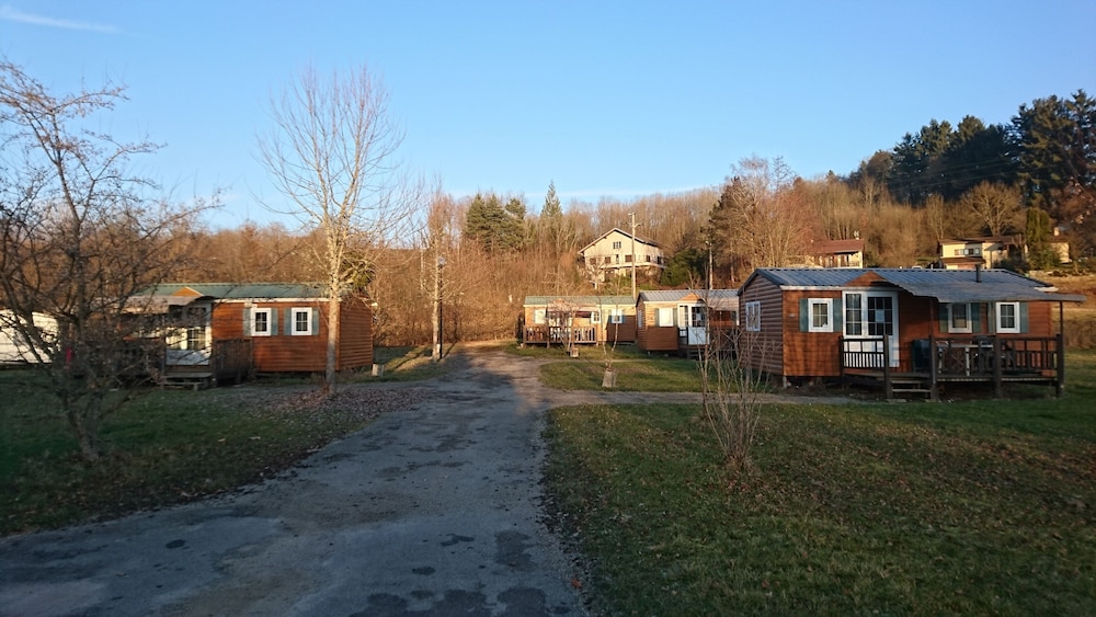 Camping de la Vallée de l'Ain