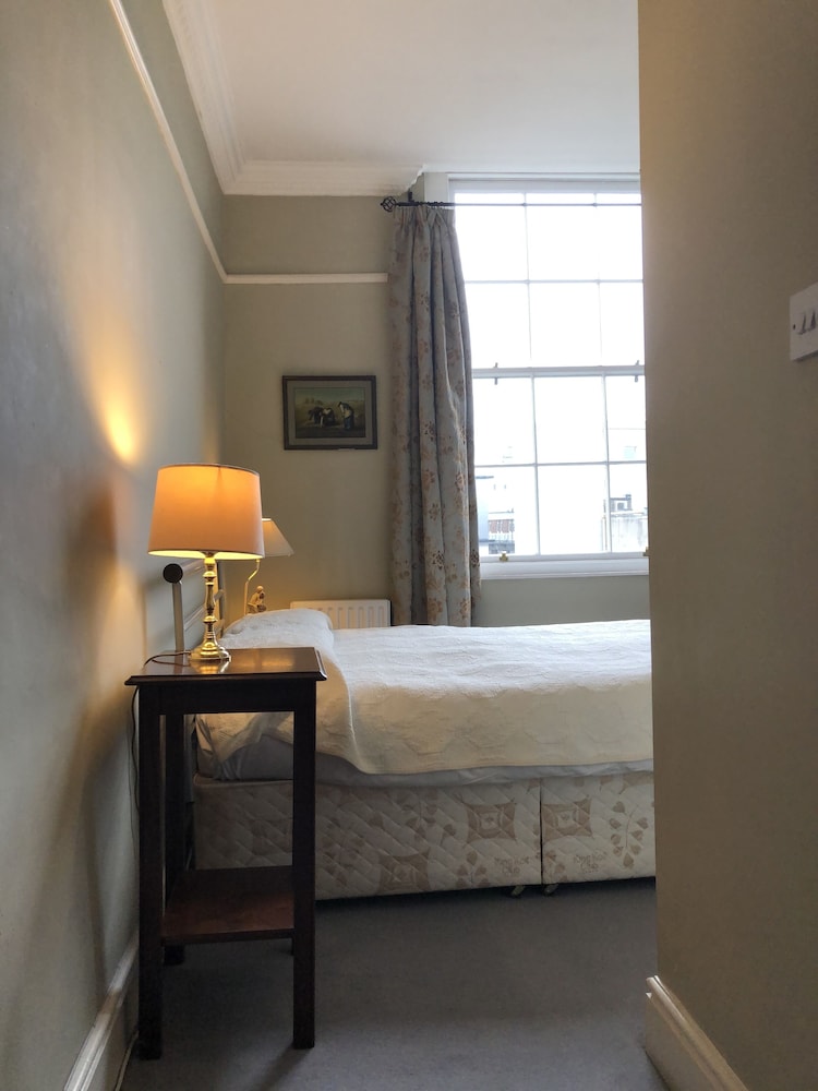 Harvey's Guesthouse