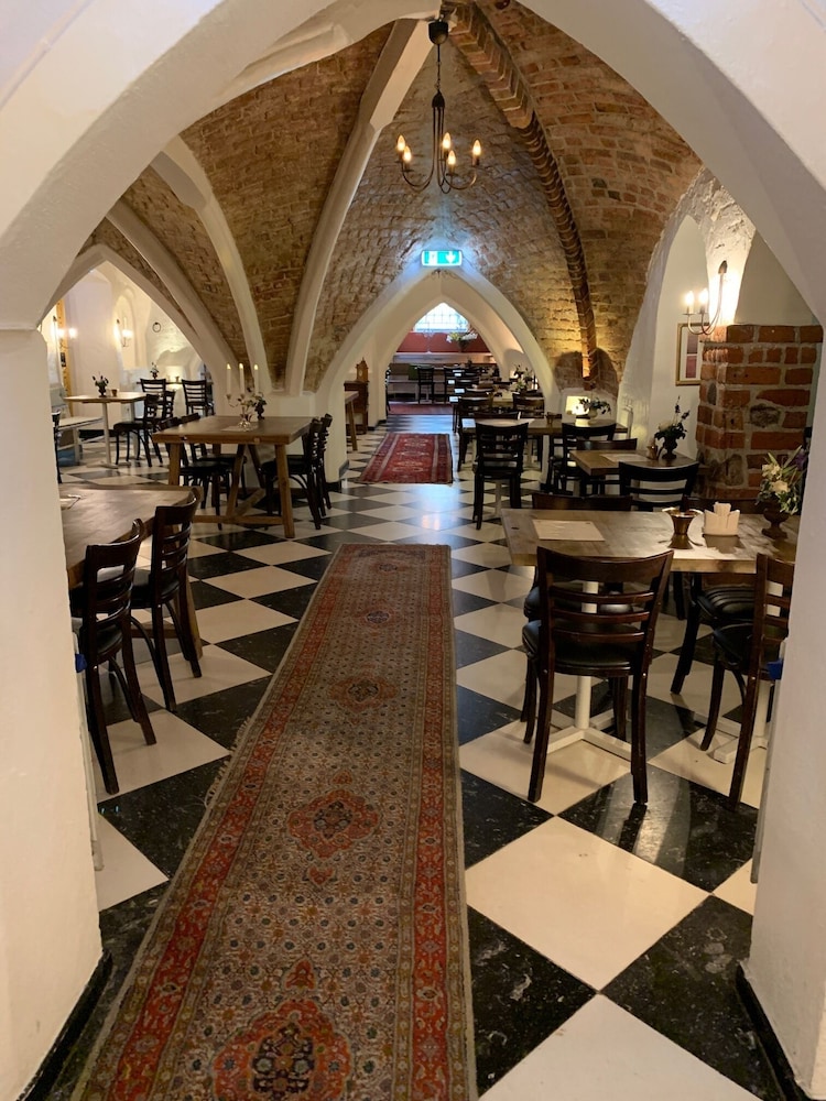Mayfair Hotel Tunneln 48