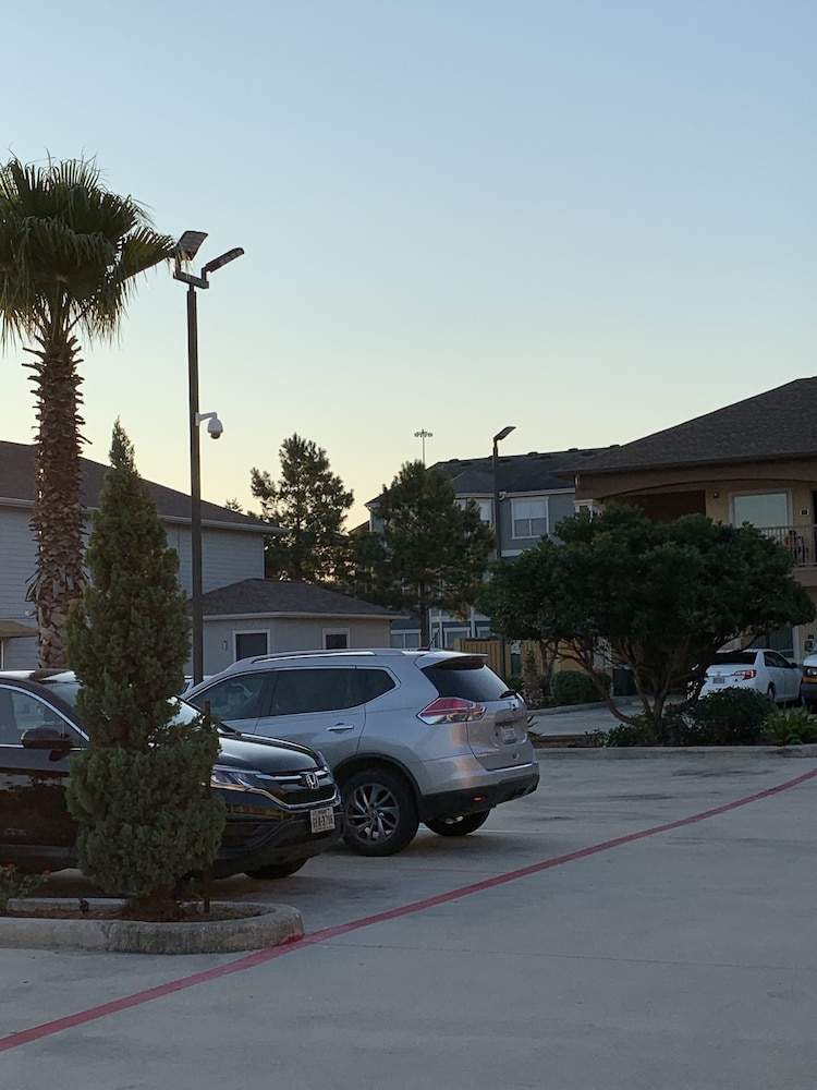 Downtowner Inns