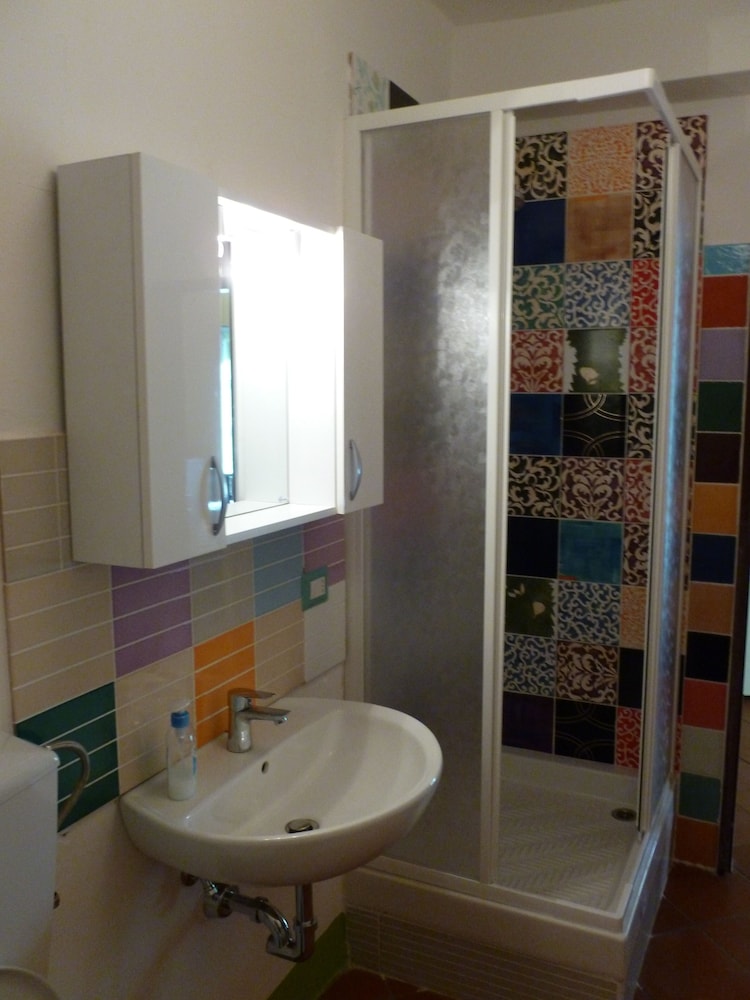 Bassetto Guesthouse & Apartments