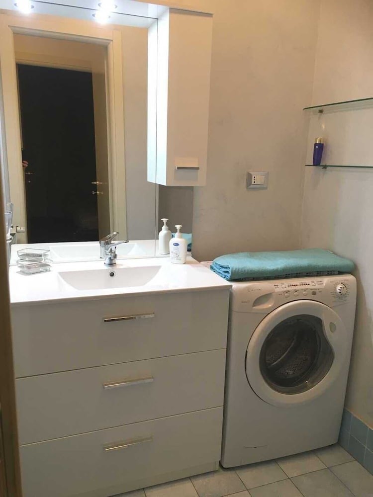 Casa Miki en Rapallo — bathroom