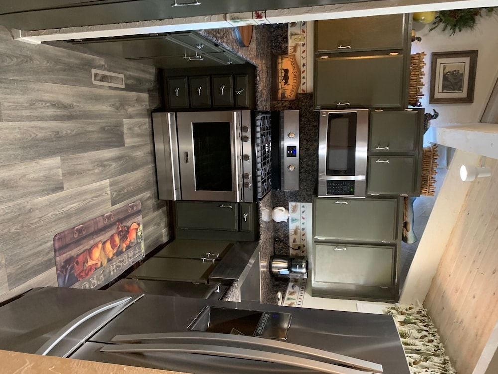 Snow Summit Townhouse Rentals & Sales