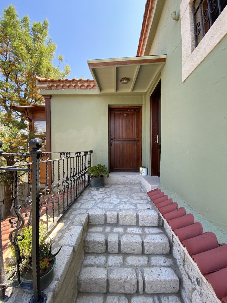 Zevkliler Alaçatı