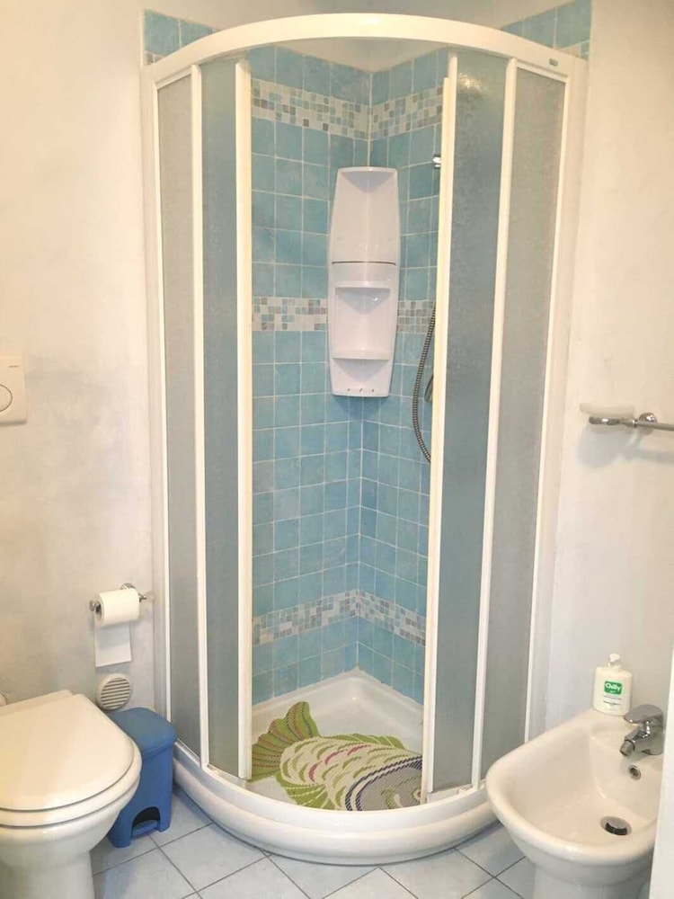Casa Miki en Rapallo — bathroom