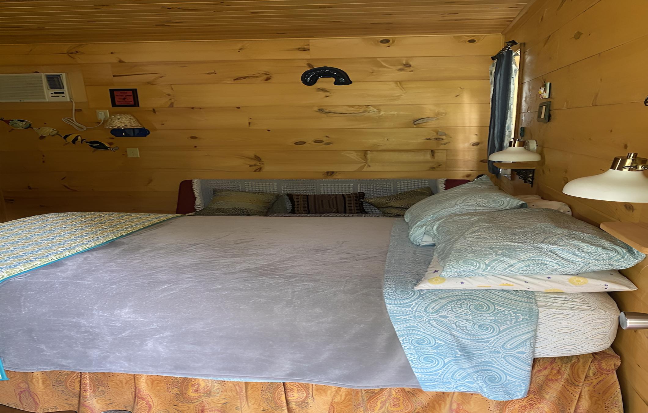 Little Tracks Cabins