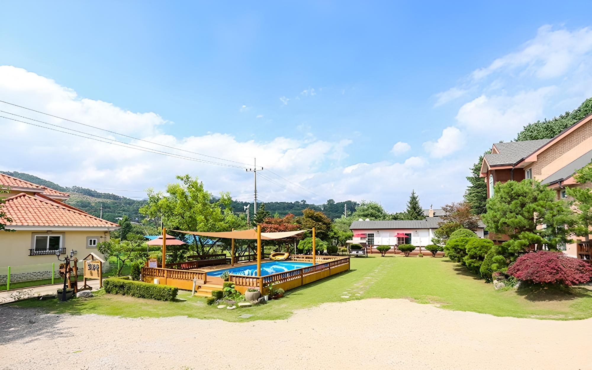 Yangpyeong Moegaram Pension
