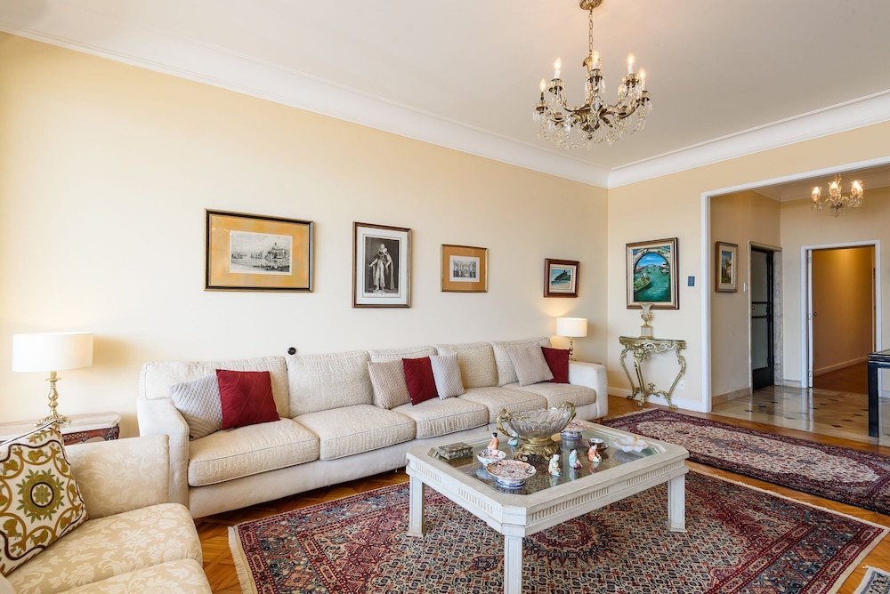 Classic 4-bedrooms by the Sea A 3484/301
