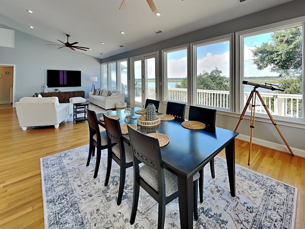 Shady Beaches by Topsail Realty