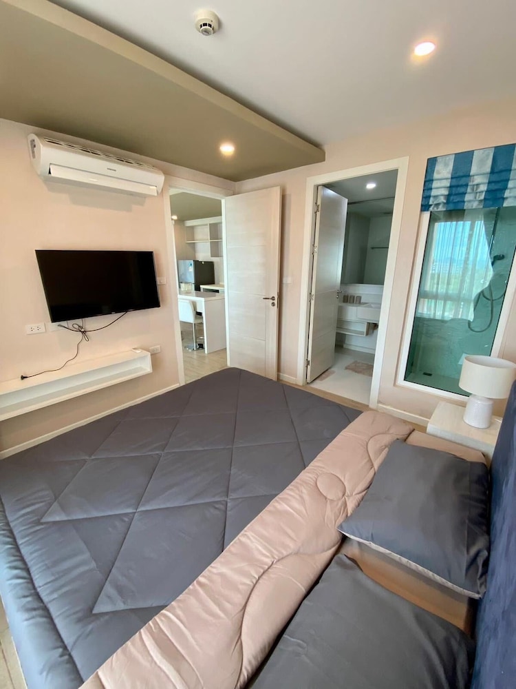 Seven Seas Condo Resort by PSR view 4
