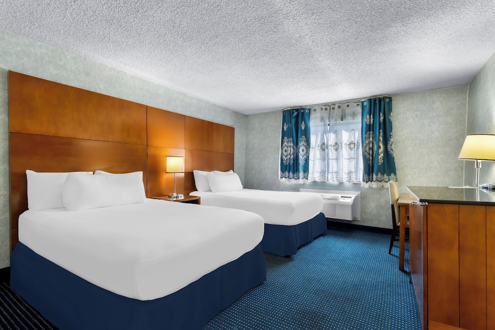 Hiltop Hotel