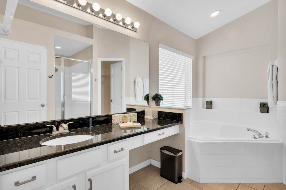 CozyKey Vacation Rentals