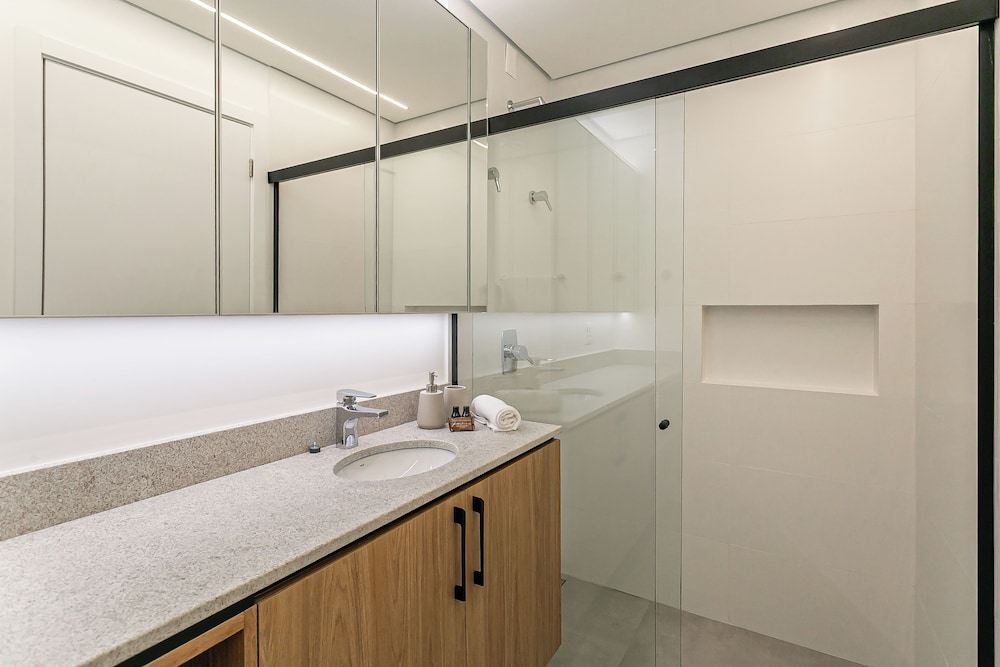 First Residencial Multifuncional by Viva - Conforto e Fácil Acesso às Melhores Praias de Floripa