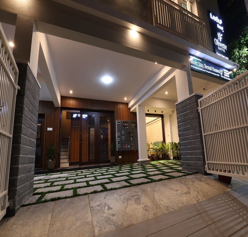 Olivette Suites