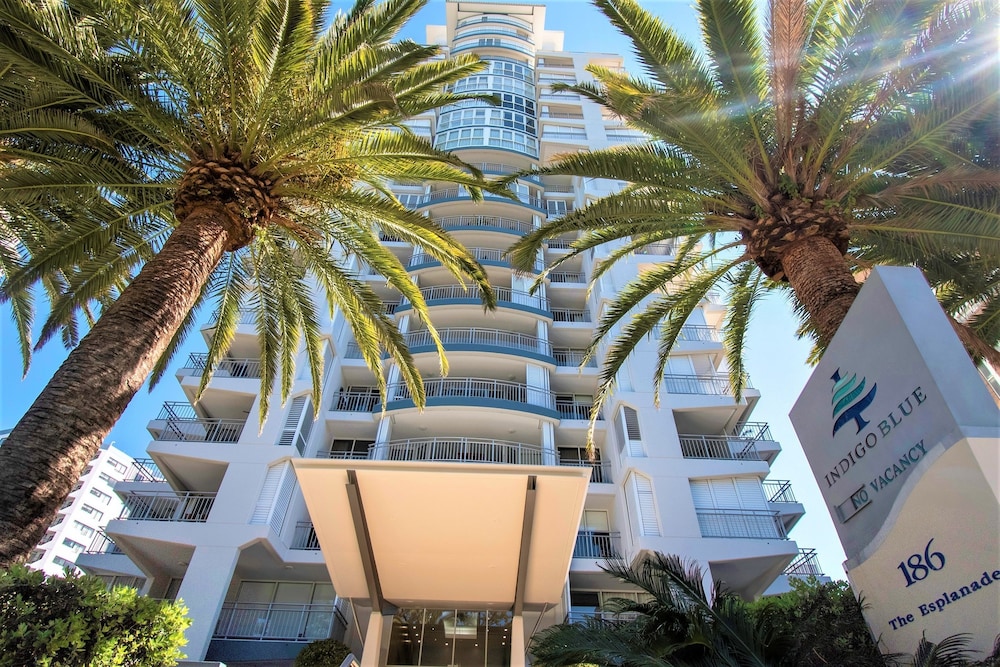 Hotel Indigo Blue Beachfront Apartments - Image 1