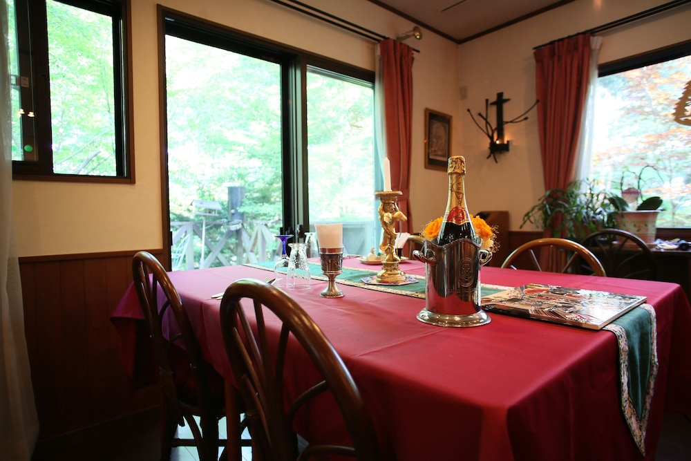 Photo 18