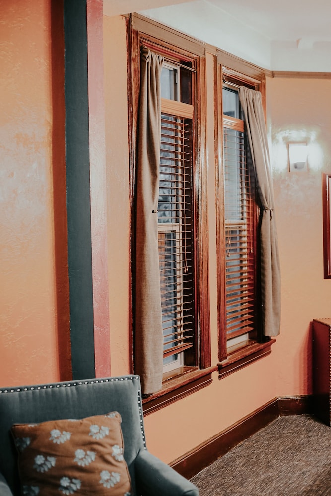 The Miner's Boutique Hotel