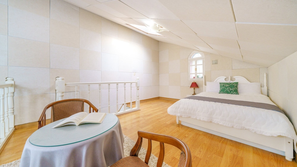 Yangpyeong Beulleosseom pet spa Pension