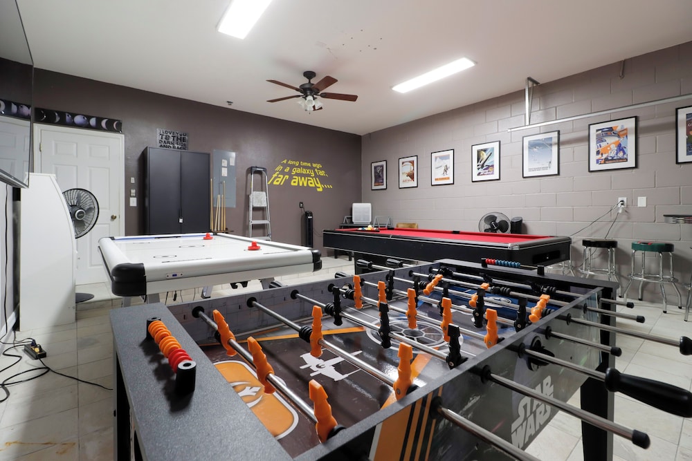 7 Bedrooms Perfect For Large Families Or Groups!