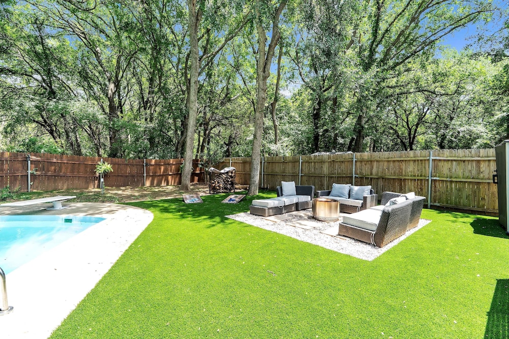 Stylish Flower Mound Home With Private Pool 5 Bedroom Home