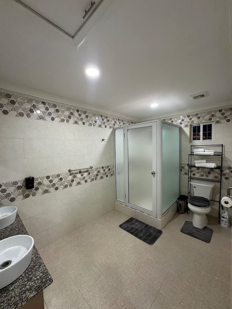 Gentlemen s Suite 3 Bedroom