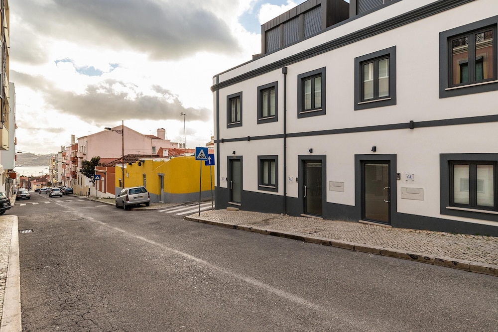 Belem Design 05 by Homing