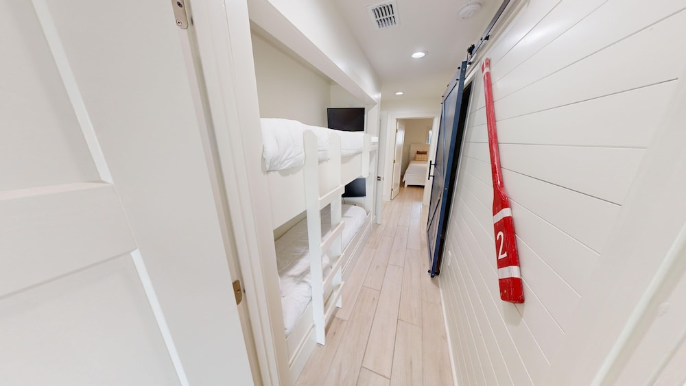 Aegean 102 2 Bedroom Condo