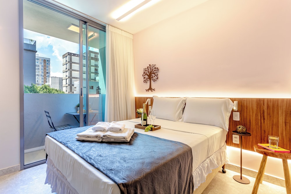 Moderno-Pinheiros -AC - Brazilian Corner