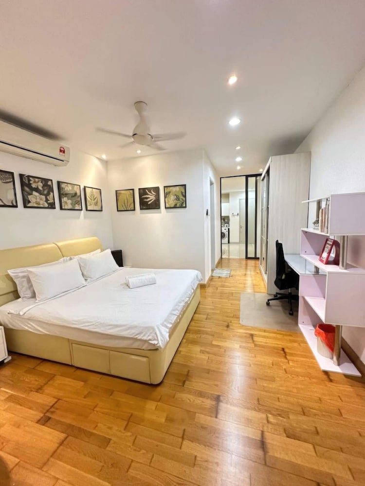 KL Staycation Gateway Residences