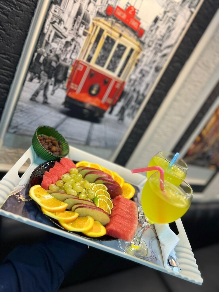 Istanbul Palace Otel - Image 8