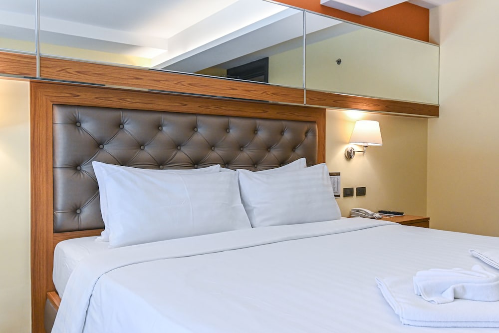 Golden Sea Hua Hin