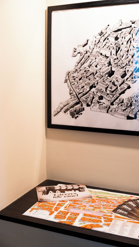 Qazris Suites