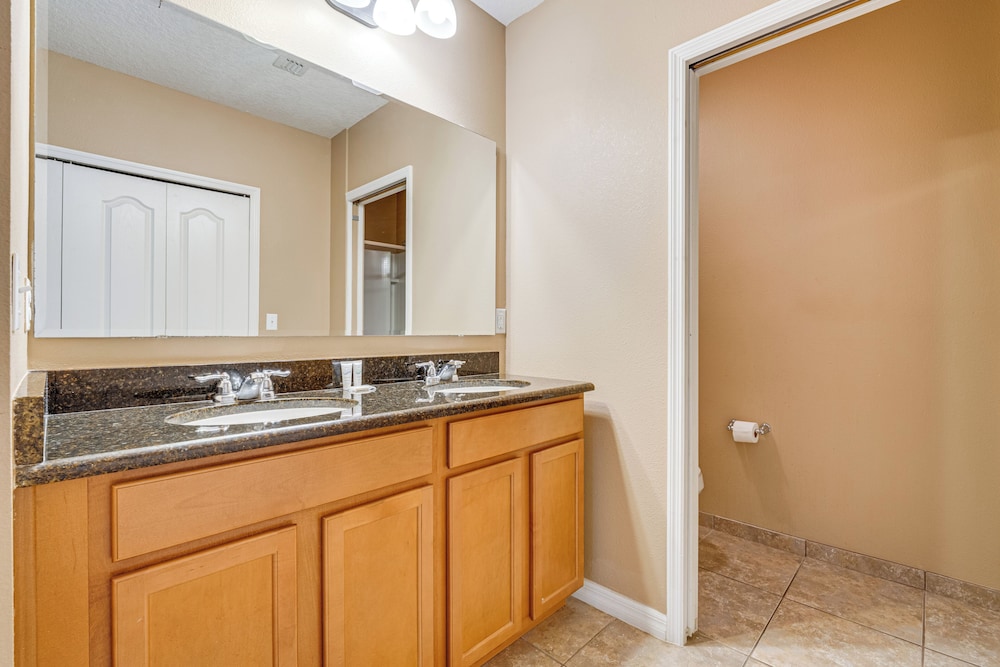 17 Mi to Disney: Getaway in Davenport w/ Game Room