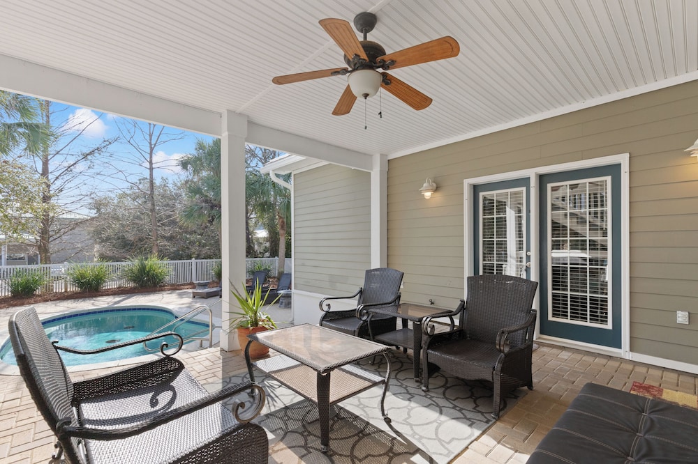 Sugar Sand Retreat 3-bed, 2-bath Beach Getaway With Private Pool, Sleeps 8!