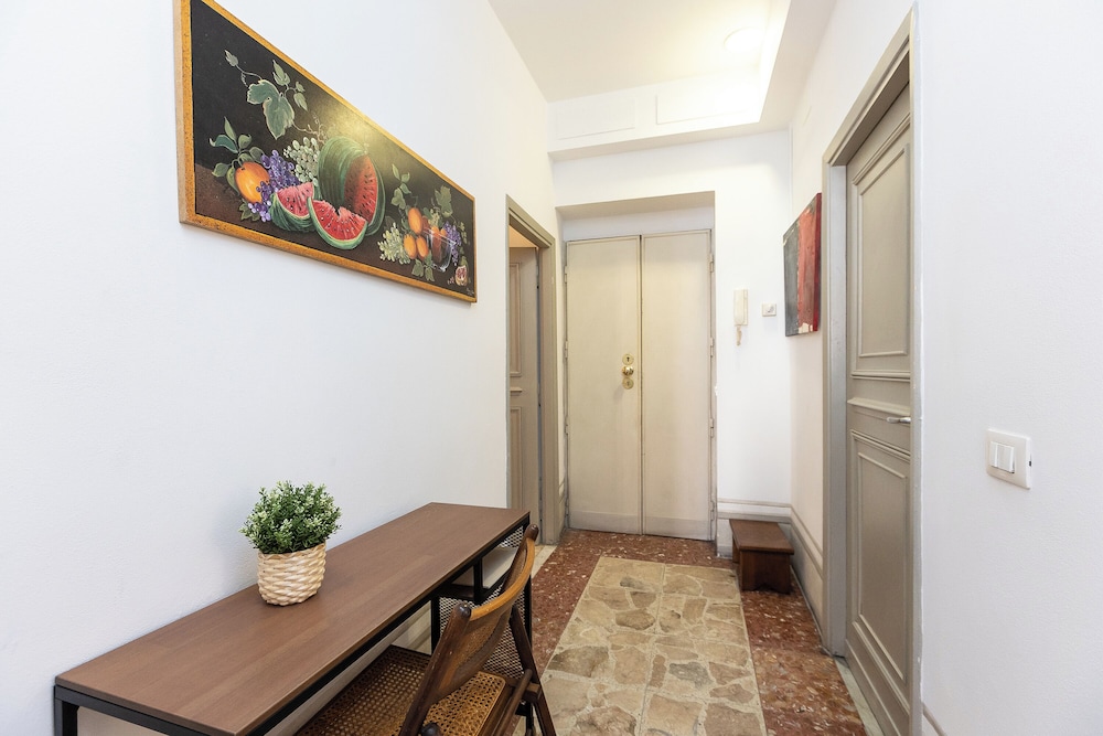 Angelico Apartment