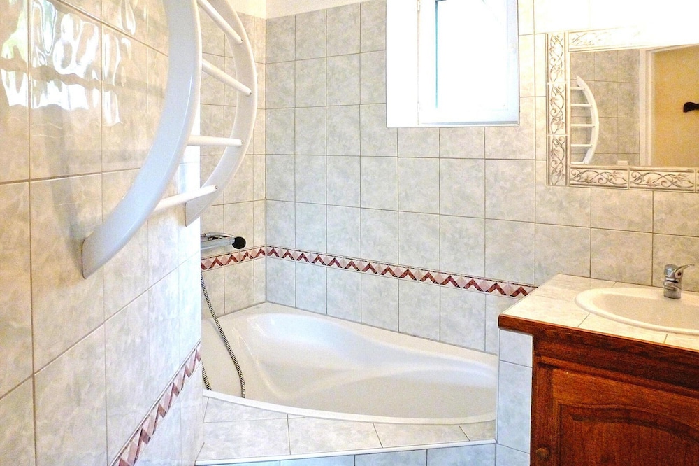 Charming Stone House With Shared Pool, Chambonas