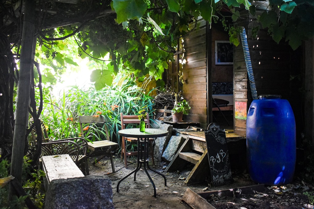 B&B Hostel