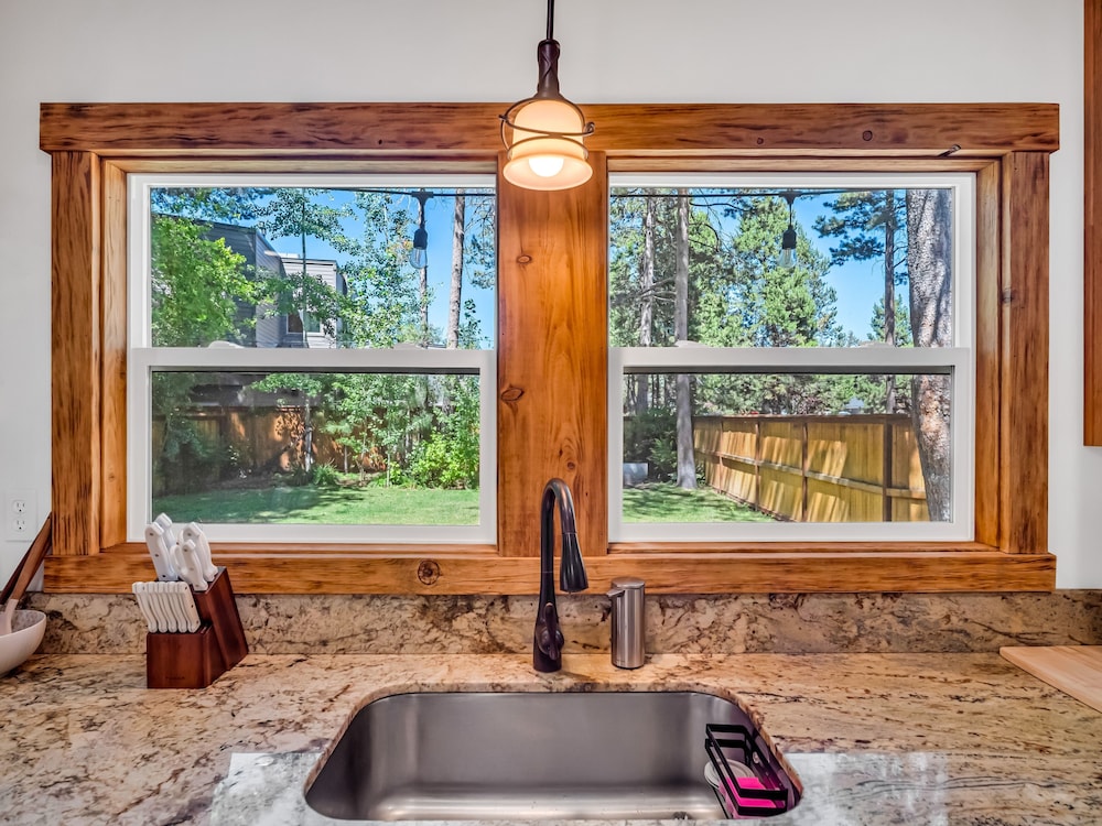 851h Tahoe Classic Cabin Near The Beach 2 Bedroom Cabin