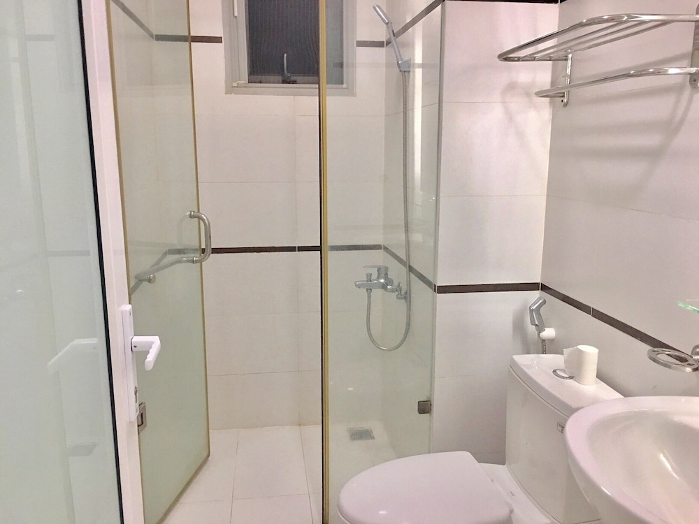 Modern Apartment in Scenic Valley Phu My Hung D7
